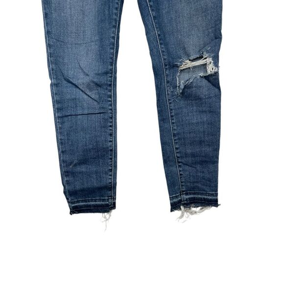 Levi’s 711 Skinny Jeans with Raw Hem - Picture 3 of 11